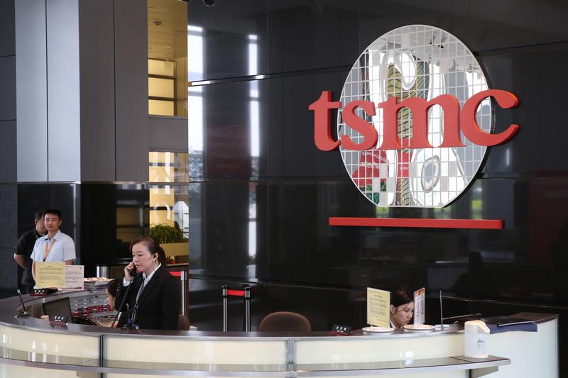 【文青大叔赚台股】不看技术面基本面 他买股